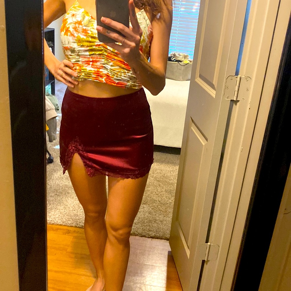 Mini skirt red wine color Forever 21 size XS